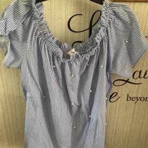 On/off shoulder summer shirt